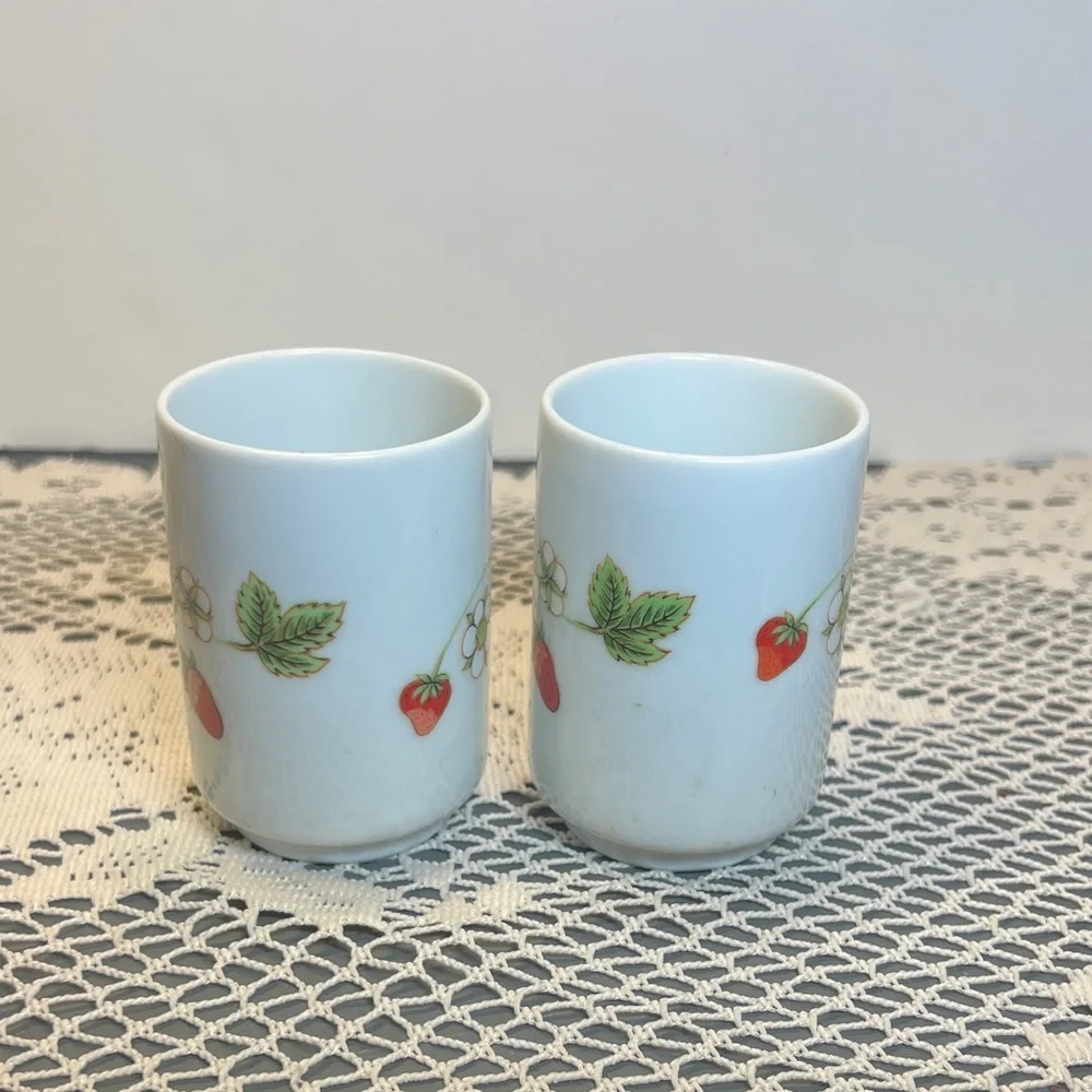 Strawberry Breakfast Anchor Hocking Strawberries Mug and OMC Strawberry Juice - Picture 10 of 14